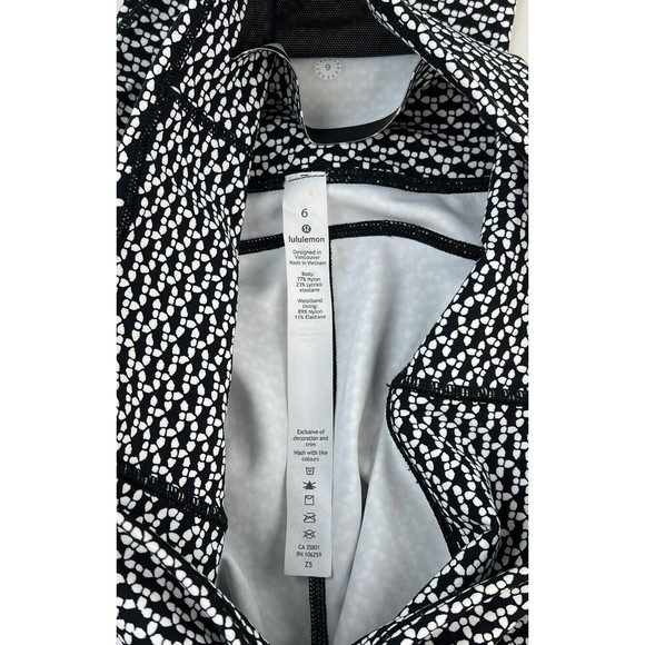 Lululemon In Movement 7/8 Tight Leggings Everlux Monochromic Black W5BBQS Sz 6 - Picture 11 of 13